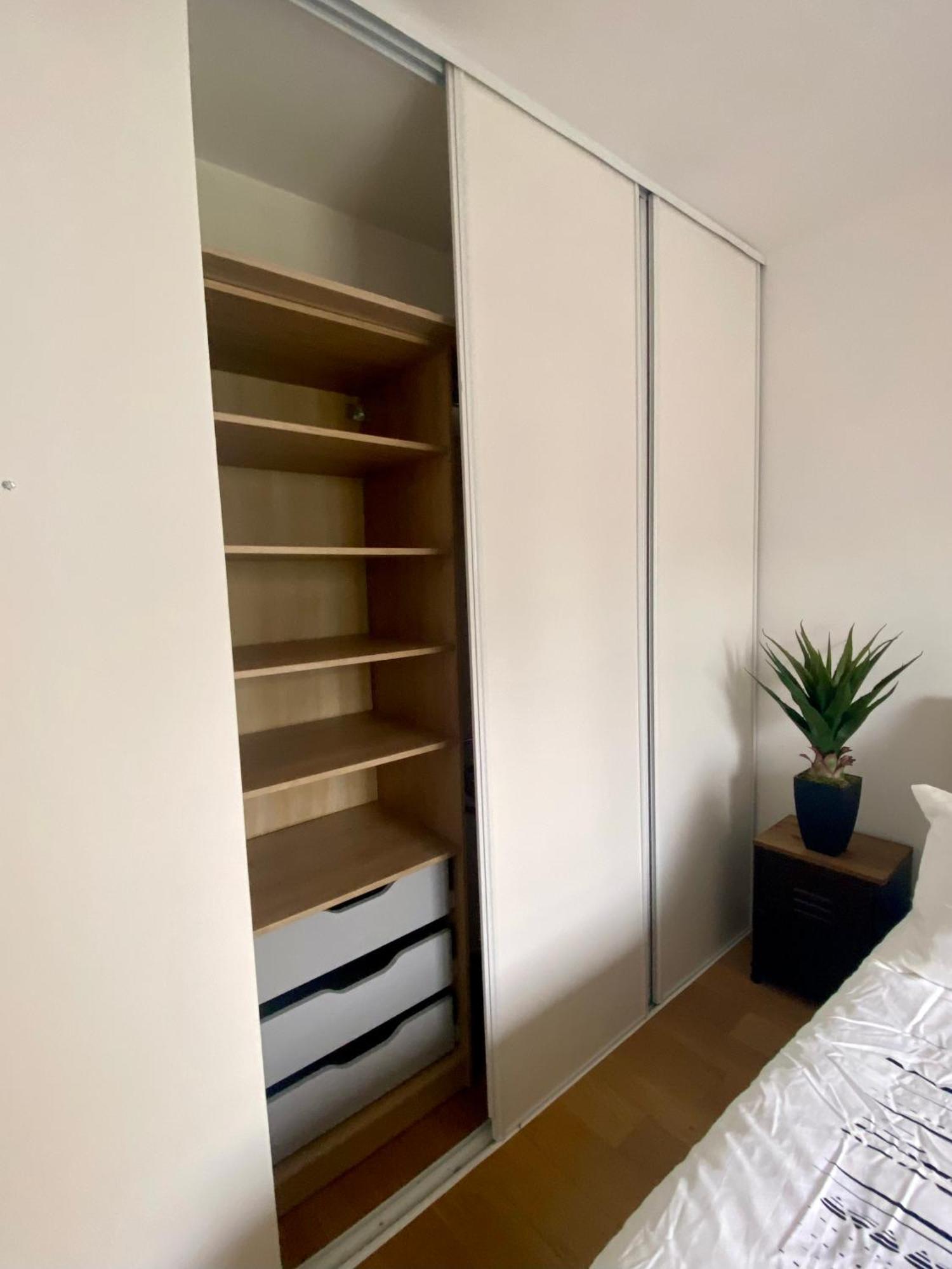Loft Industriel A Cote De La Defense Apartment *