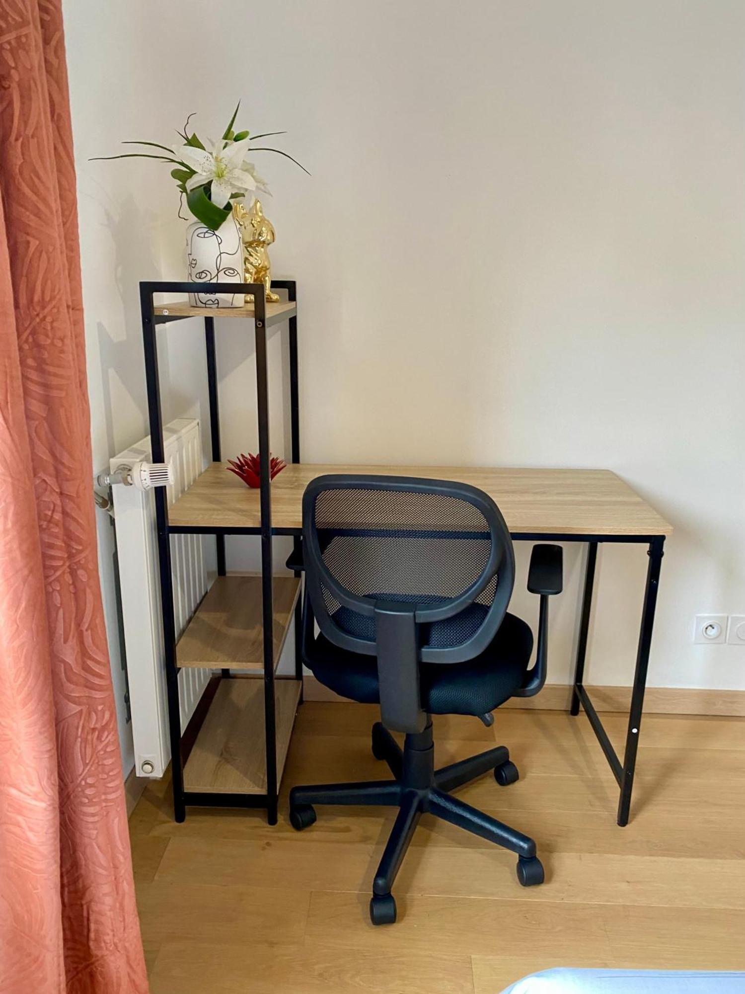 Loft Industriel A Cote De La Defense Apartment Nanterre
